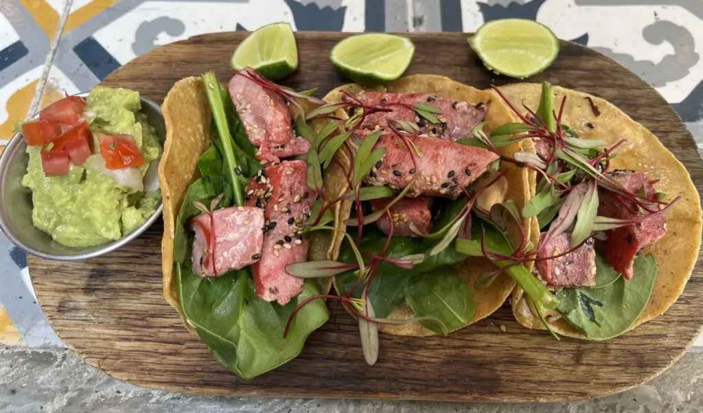 Taco platter with tuna