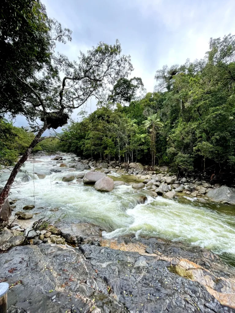 A river running along big boulders
